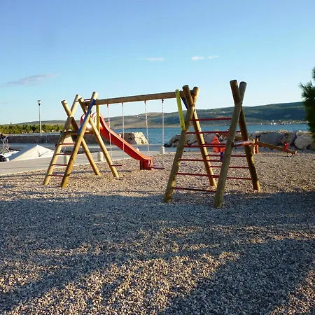 Katica-u Blizini Plaze 