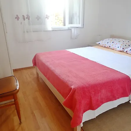 Katica-u Blizini Plaze 