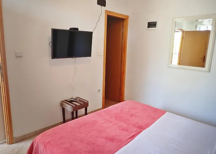 Katica-u Blizini Plaze 