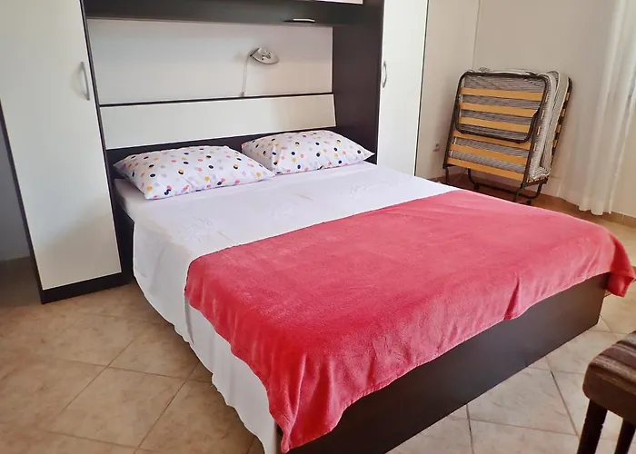 Katica-u Blizini Plaze 