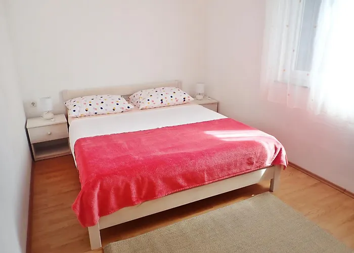 Katica-u Blizini Plaze 