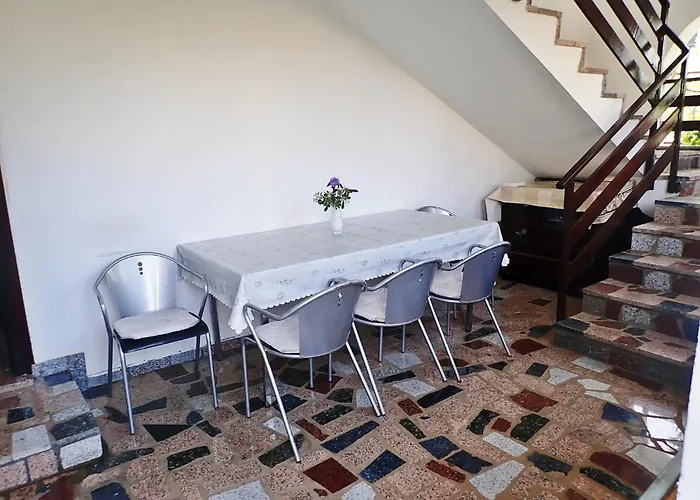 Katica-u Blizini Plaze 